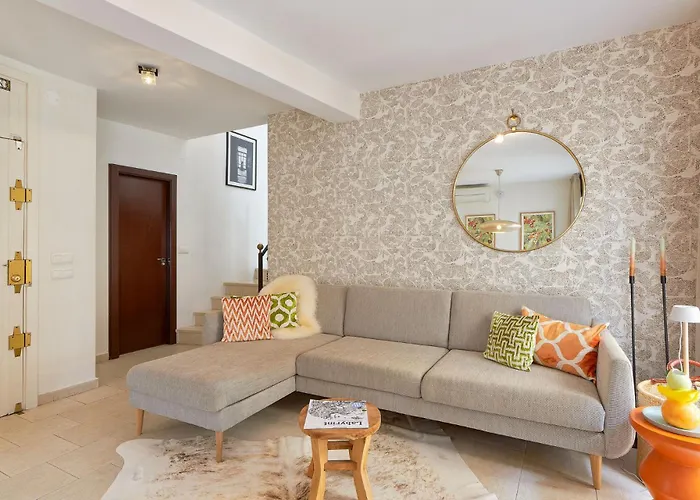 Siglo Penthouse In By Solaga Homes Appartement